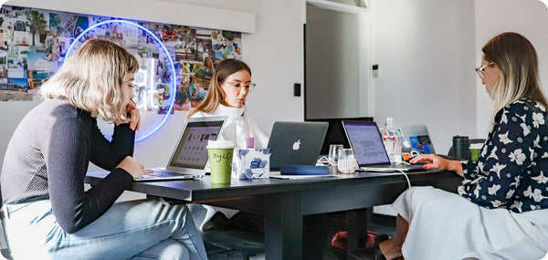 Tipps & Tricks für eine gesunde Haltung am Arbeitsplatz