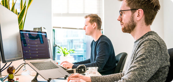 Der Zusammenhang zwischen ergonomischen Büromöbeln und der Reduktion von Arbeitsunfällen und Erkrankungen