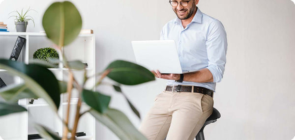 Sit better - The advantages of an ergonomic office stool