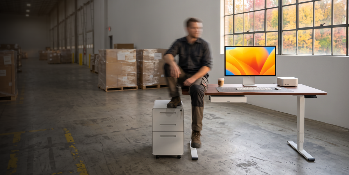 DESKSPACE höhenverstellbarer Schreibtisch im Herbst